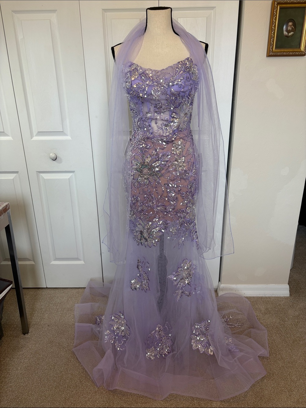 NWT Colors Dress Lavender Sequin Embellished Formal Evening Gown - Size 6.